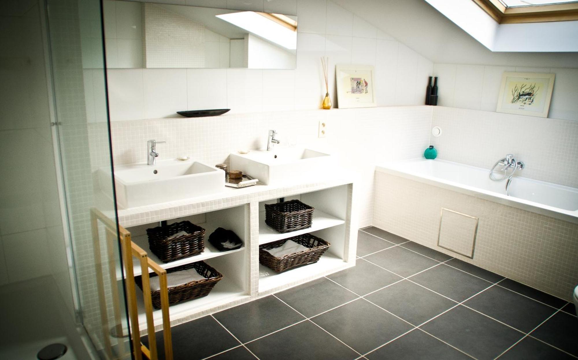 House Ninety Guesthouse Ixelles Luaran gambar